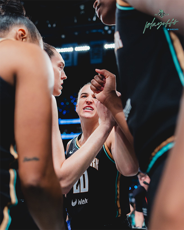 WNBA总决赛：自由人首冠之路，约内斯库失准，斯图尔特力挽狂澜