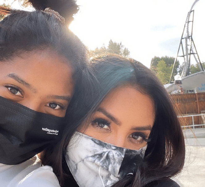 瓦妮莎晒照：母女似姐妹！拒绝续约耐克后，她开始接广告成女强人