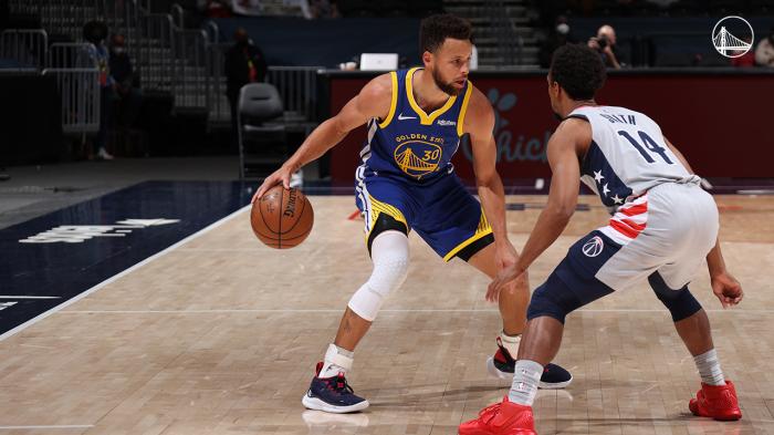突破18000分！恭喜库里又解锁一大新成就，成为NBA历史第75人