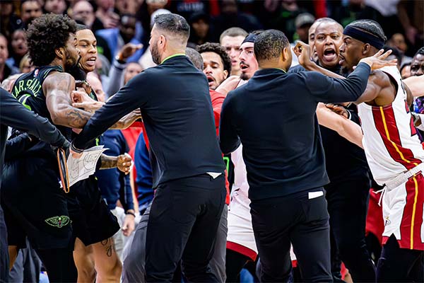 NBA破例！湖人弃将被禁赛仍将领取总冠军戒指：开球前必须离开球馆