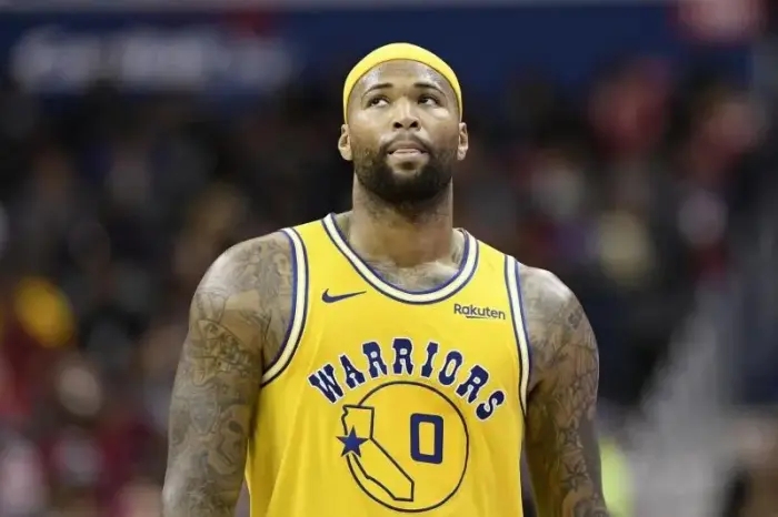 重磅！勇士也要签人了！直接抢NBA第1中锋！库里终于能等到真大腿