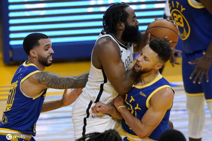 多1230分！库里力压哈登开创NBA历史先河