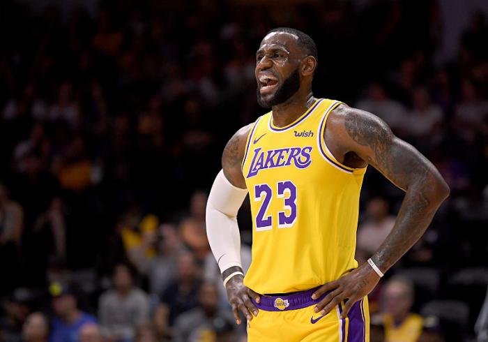 突发！詹姆斯违反NBA规定，恐遭禁赛10-15天