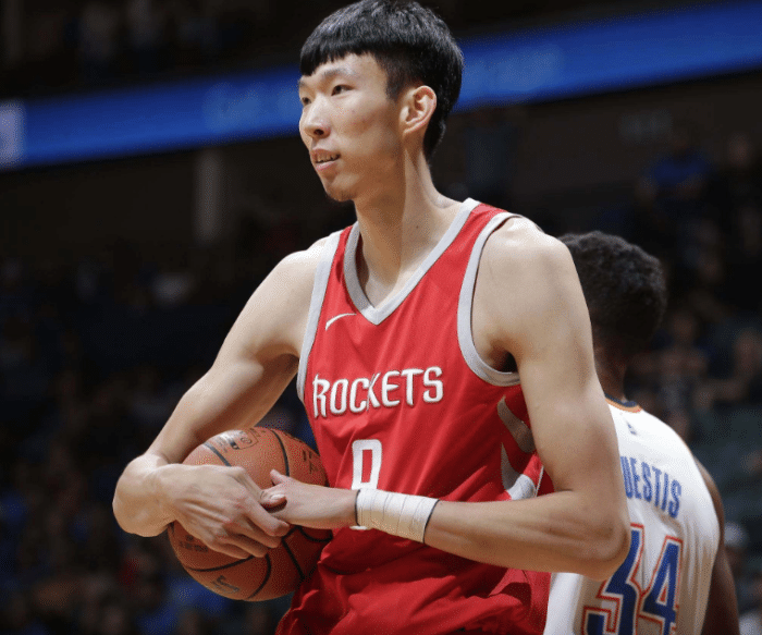 官宣！6队6签约交易完成，周琦重返赛场，伦纳德迎来内线帮手