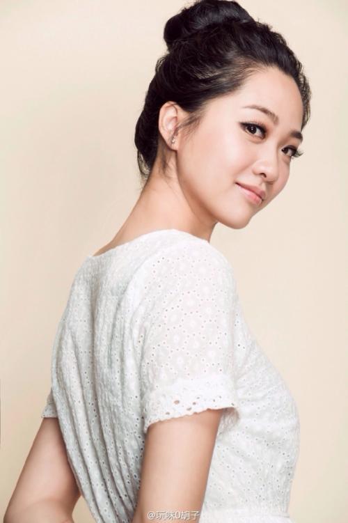 相恋10年，男篮名宿朱芳雨为何会和体操美女胡美离婚？