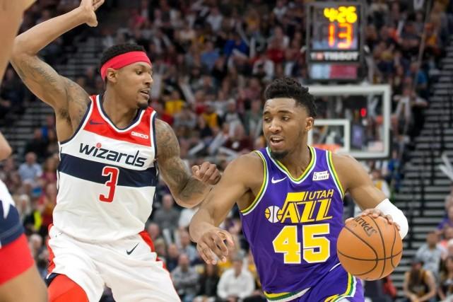 爵士vs奇才延期进行！NBA已推迟6场比赛，名记：担心赛季即将停摆