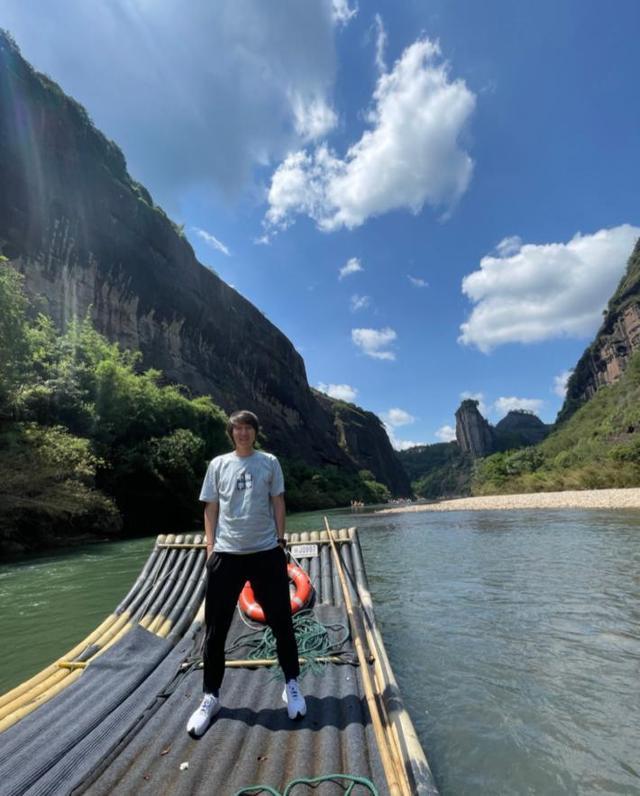 李铁分别找吴曦蒿俊闵谈话，两人有望首发战澳洲
