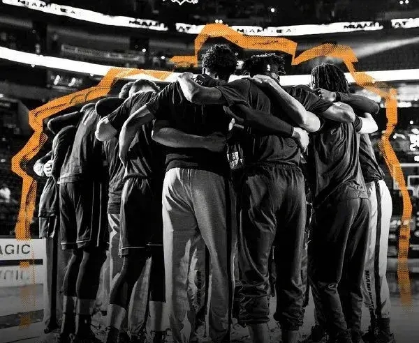 炸了！4年2亿美元！NBA又一5000万先生！这球队抢着给他大合同